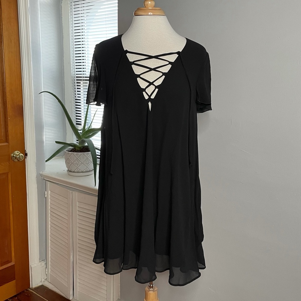 SMYM KYLIE LACE UP DRESS - Picture 3 of 15